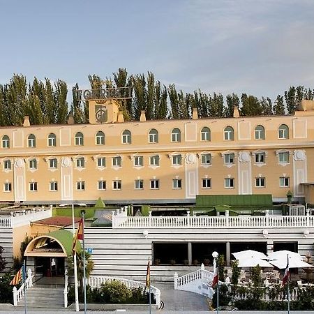 Hotel Torres I Villanueva del Arzobispo Kültér fotó