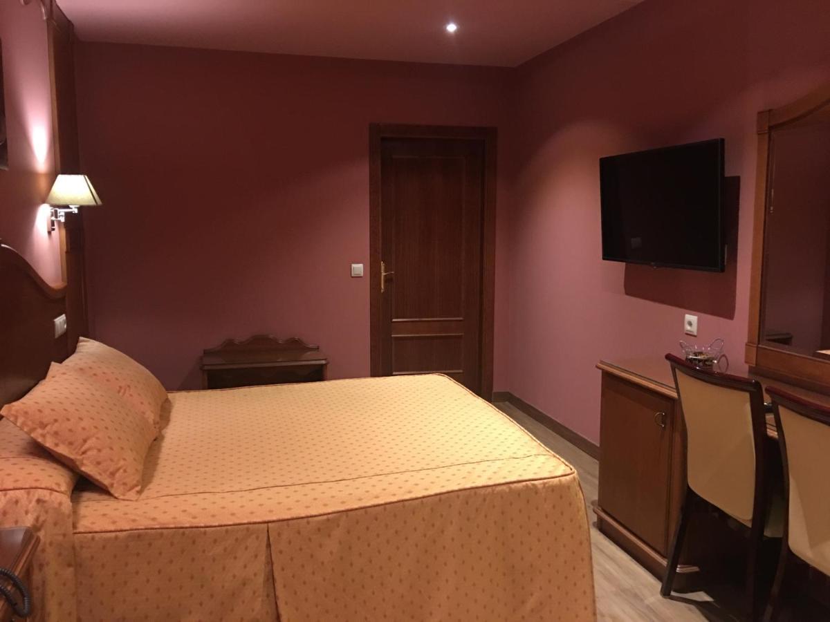 Hotel Torres I Villanueva del Arzobispo Kültér fotó