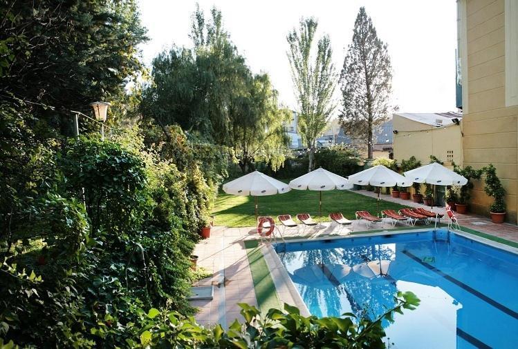 Hotel Torres I Villanueva del Arzobispo Kültér fotó